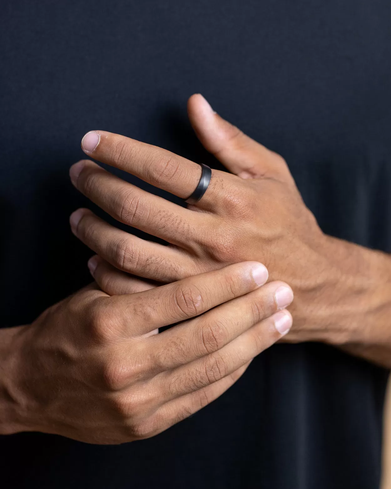 6mm Twisted full Black Titanium ring