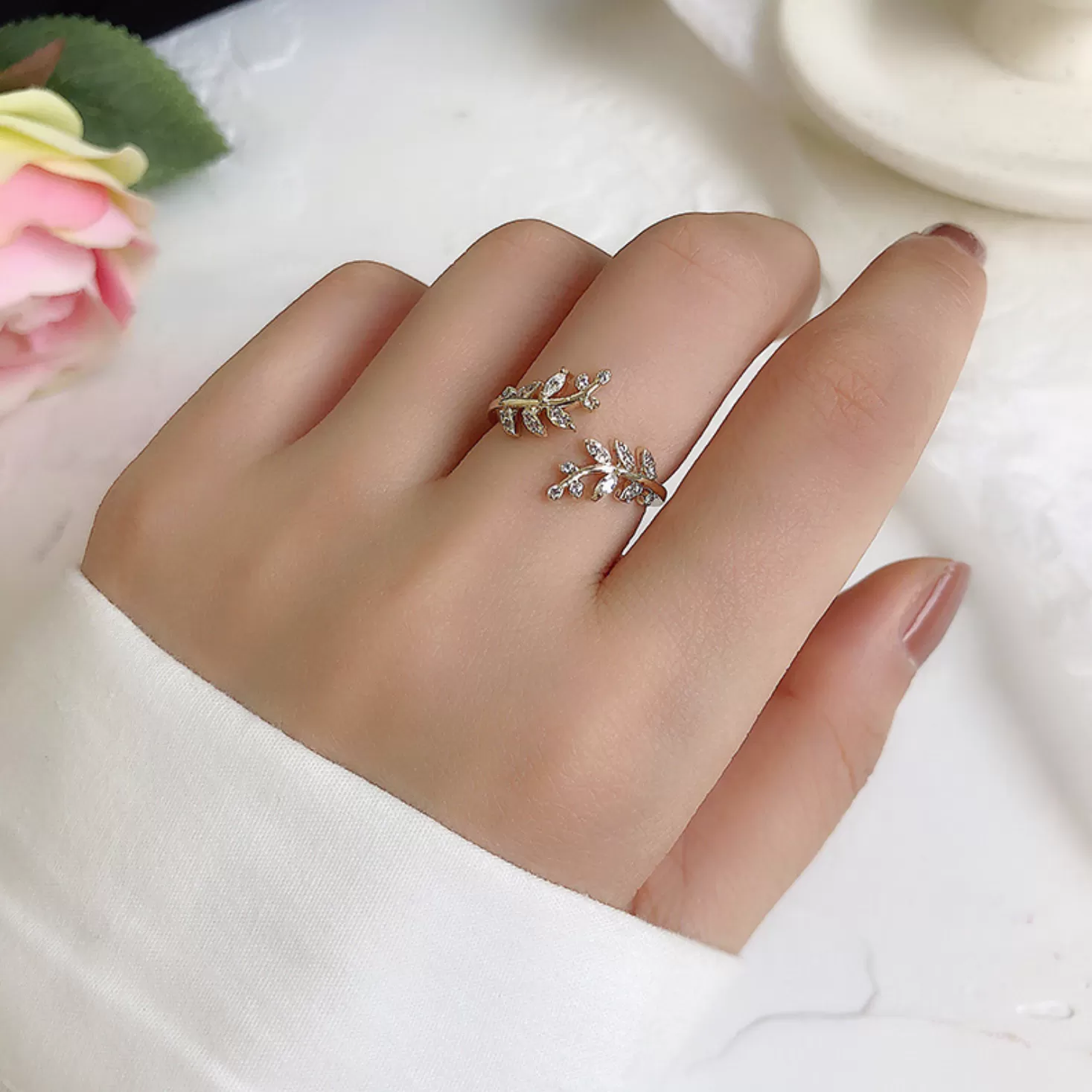 Falla Rhinestones Rose Gold Ring