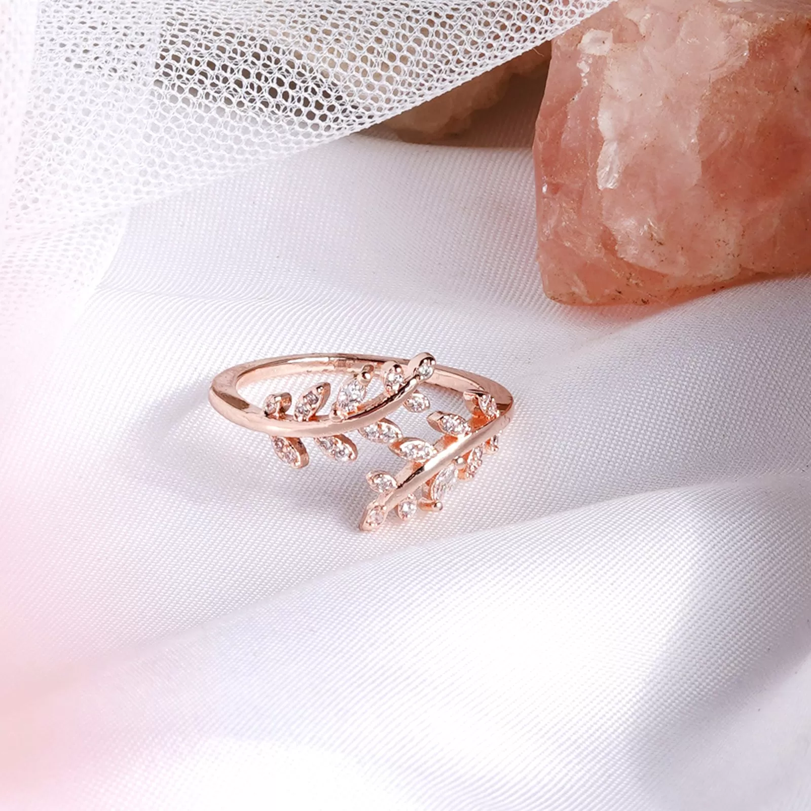 Falla Rhinestones Rose Gold Ring