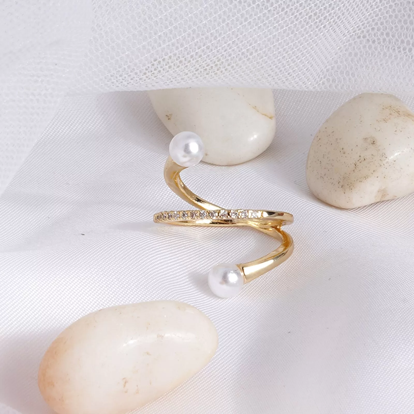 Magra Dainty Gold Ring