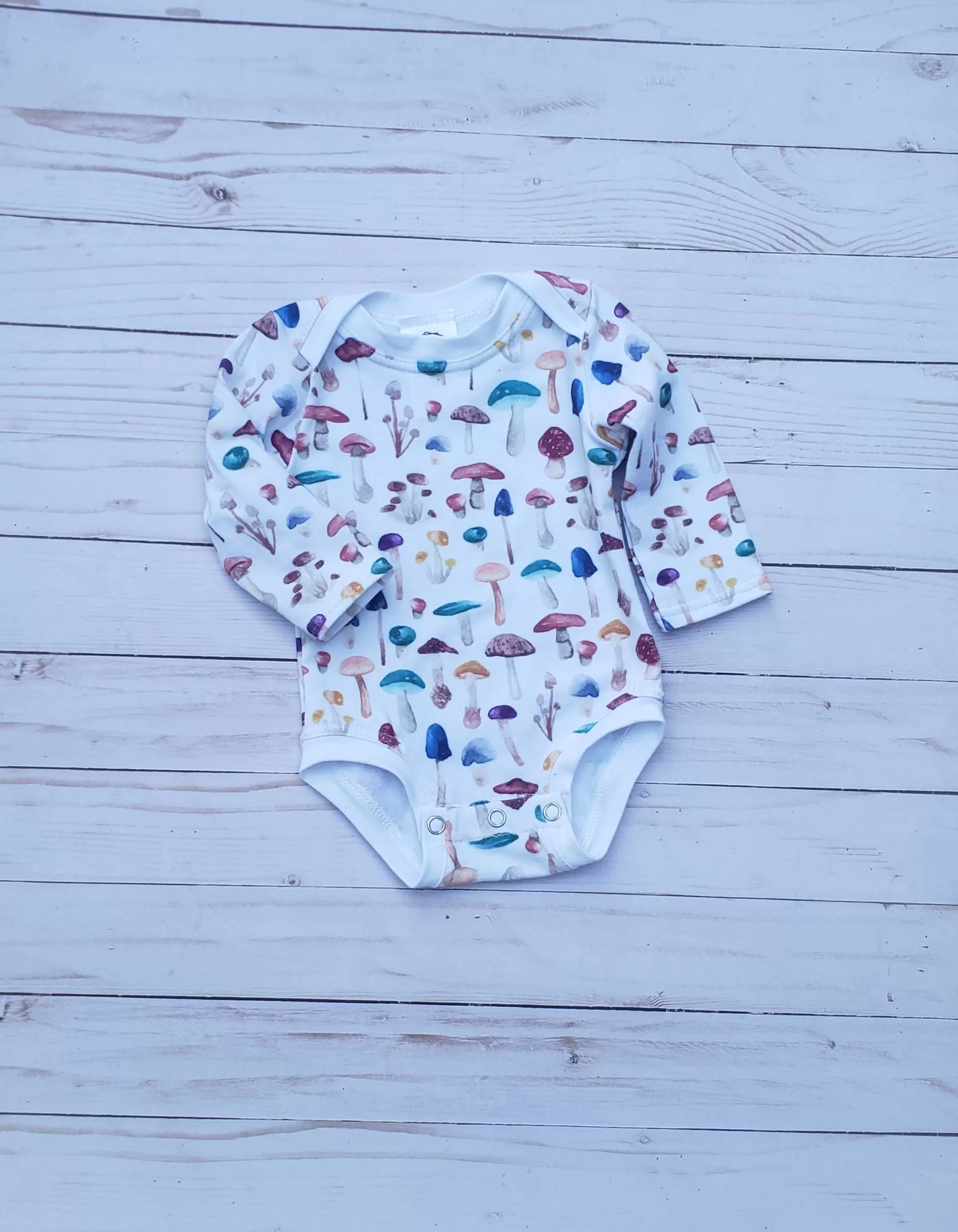 Mushroom bodysuit, infant clothing, infant bodysuit: 9-12 month