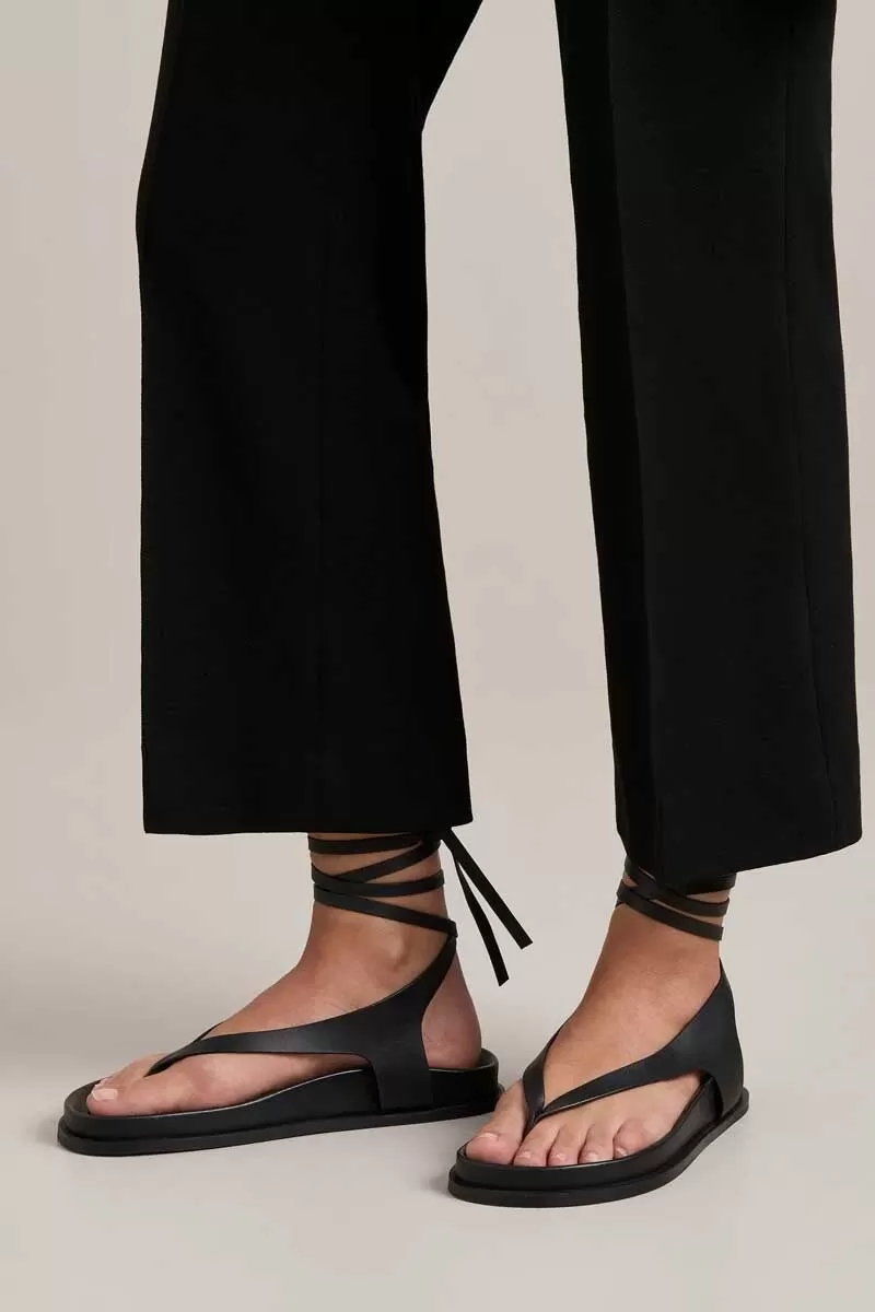 THE SHEL SANDAL-BLACK